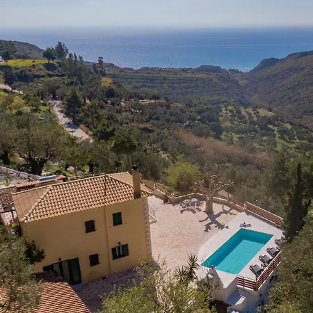Villa Kanalos - Private Pool & Stunning Views, By Zantewize