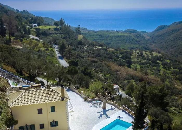 Kanalos - Family With Private Pool & Stunning Views, By Zantewize Villa