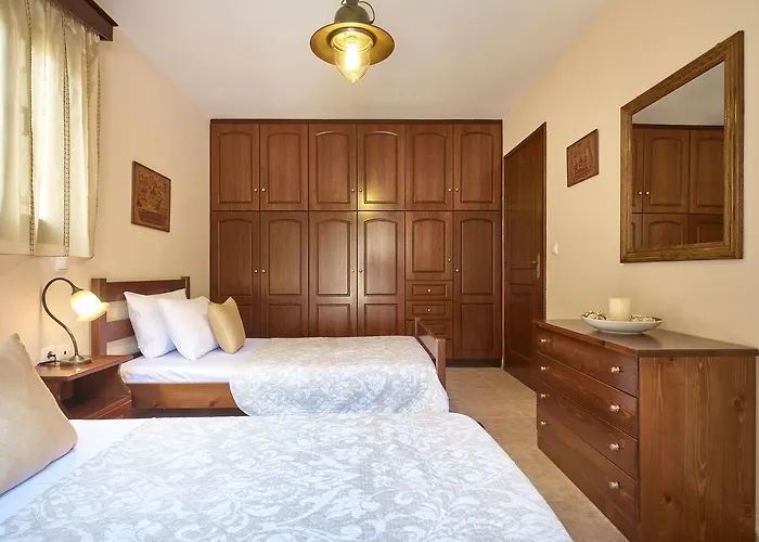 Kanalos - Family With Private Pool & Stunning Views, By Zantewize