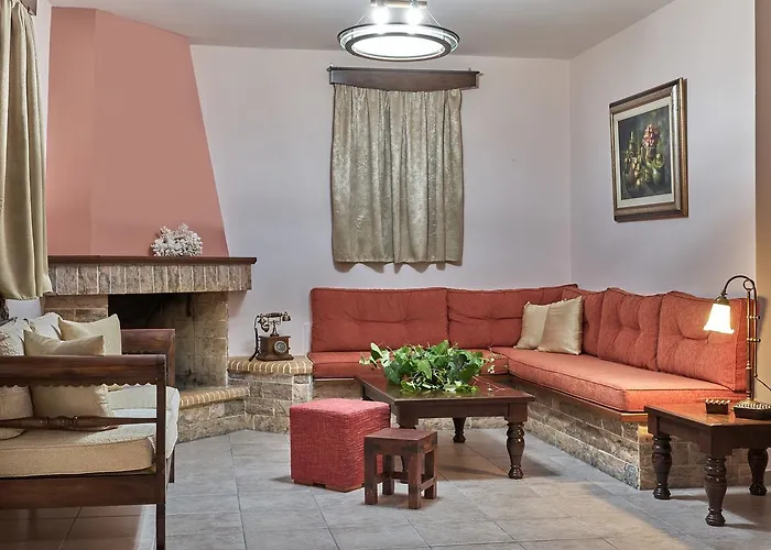 Villa Kanalos - Family With Private Pool & Stunning Views, By Zantewize Kalamákion