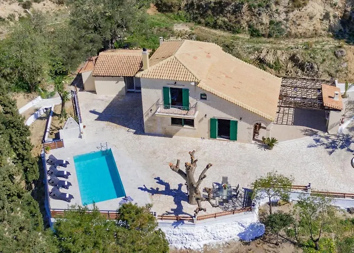 Kanalos - Family With Private Pool & Stunning Views, By Zantewize Villa *
