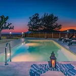Kanalos - Family With Private Pool & Stunning Views, By Zantewize 빌라 *