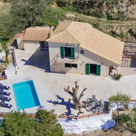 Kanalos - Family With Private Pool & Stunning Views, By Zantewize 빌라 *